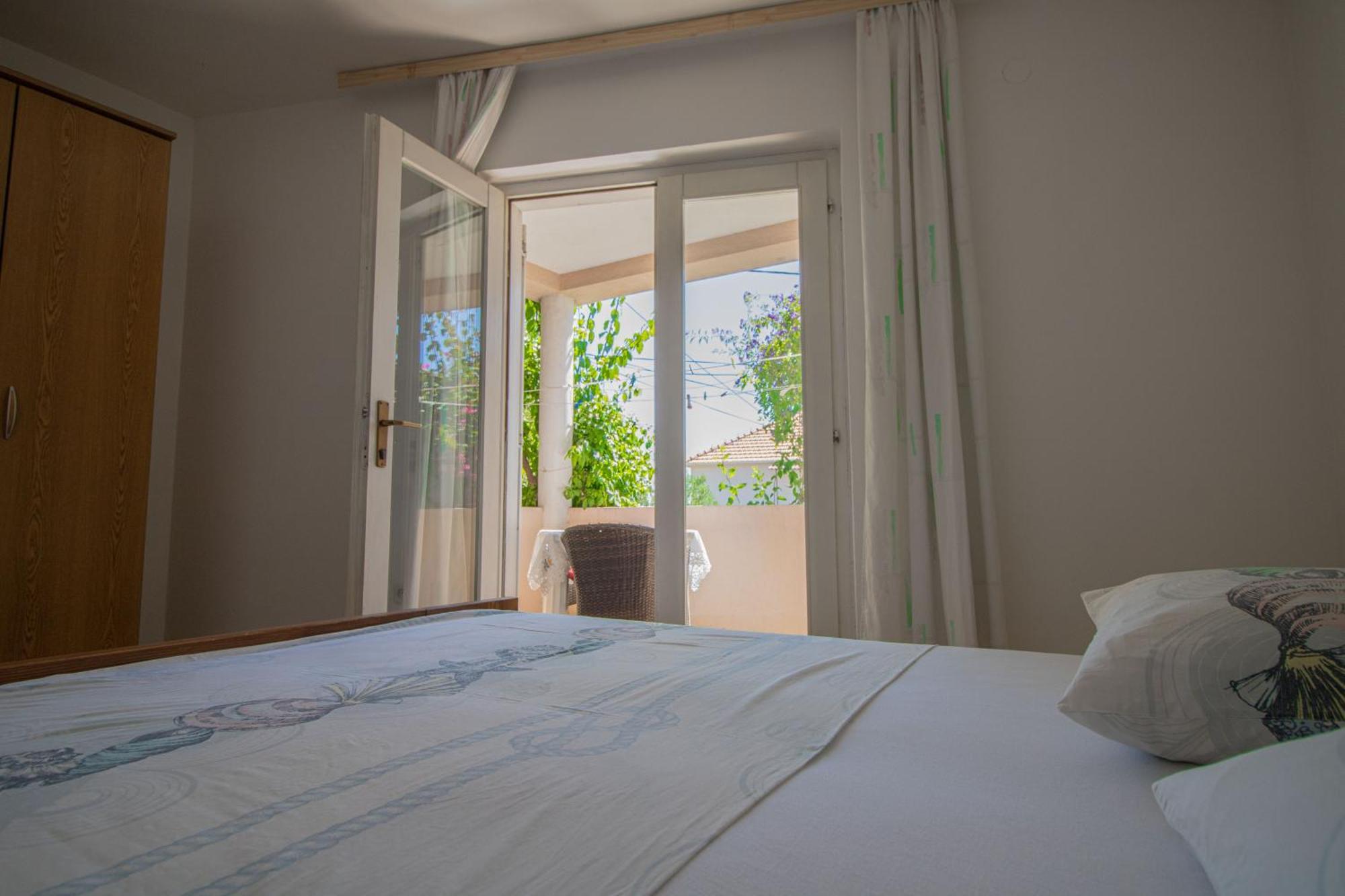 Apartments Petar Maksan Pakoštane Kültér fotó